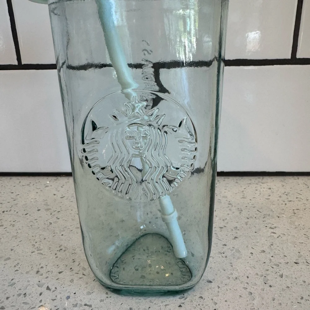 Starbucks Recycled Glass Triangle Cold Cup 16 oz Tumbler EUC - Picture 2 of 5